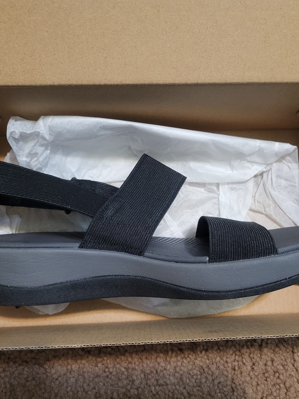 Clarks Women’s Black Elastic Strap Sandals - Picture 3 of 7